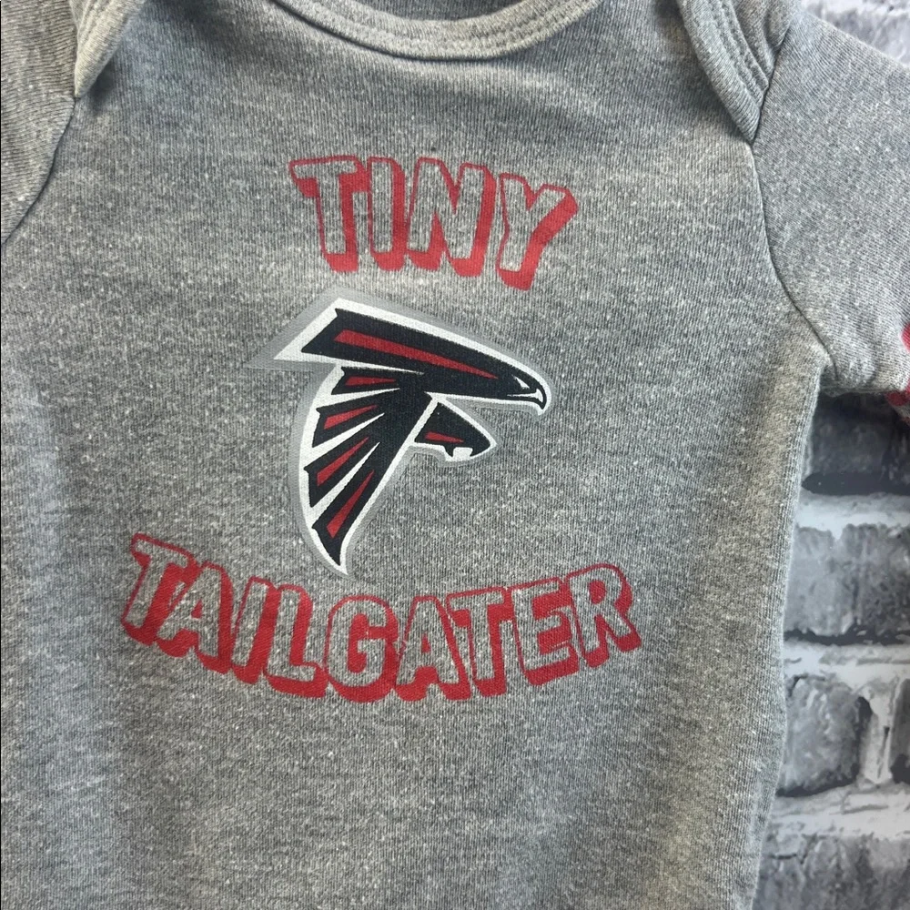 Wear By Erin Andrews gray baby